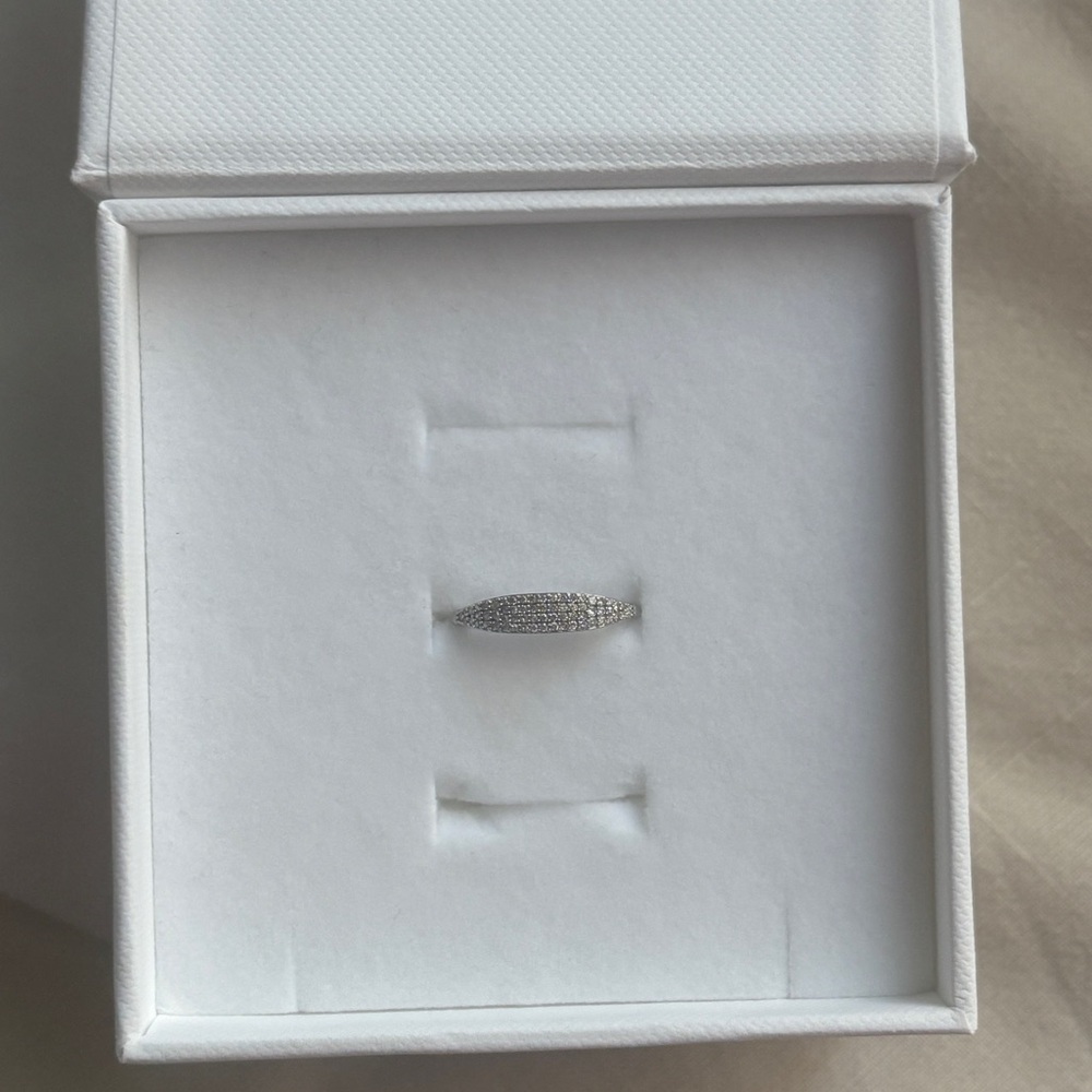 Mejuri Pave Signet Ring Size 6